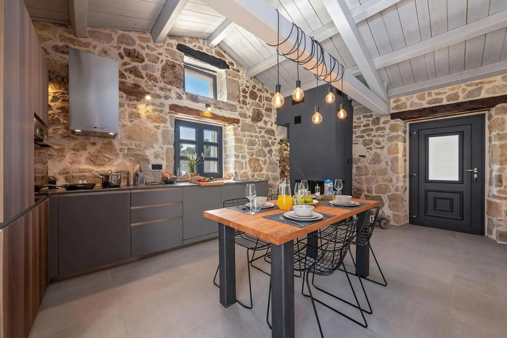 Rustic Villa Dvori With Outdoor Pool In Porec Vrznaveri 0*,